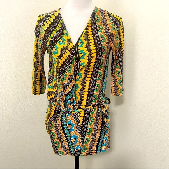 Diane Von Furstenberg EVRIN 100% Silk Size 8 Jersey Wrap Blouse Colorful - Picture 1 of 10